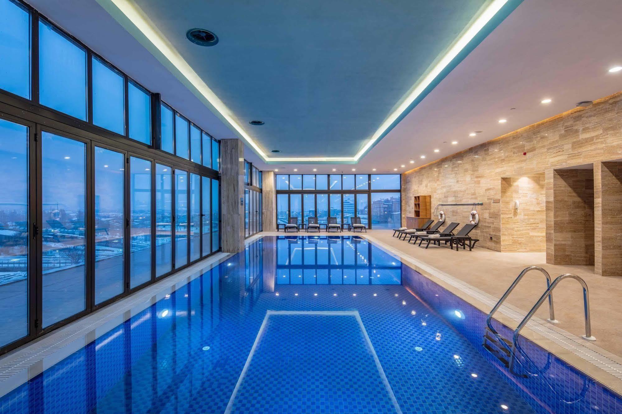 The Green Park Sivas Exterior photo